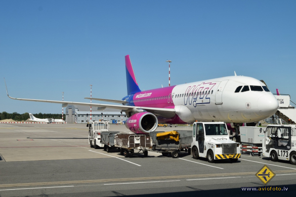 Airbus A320-232